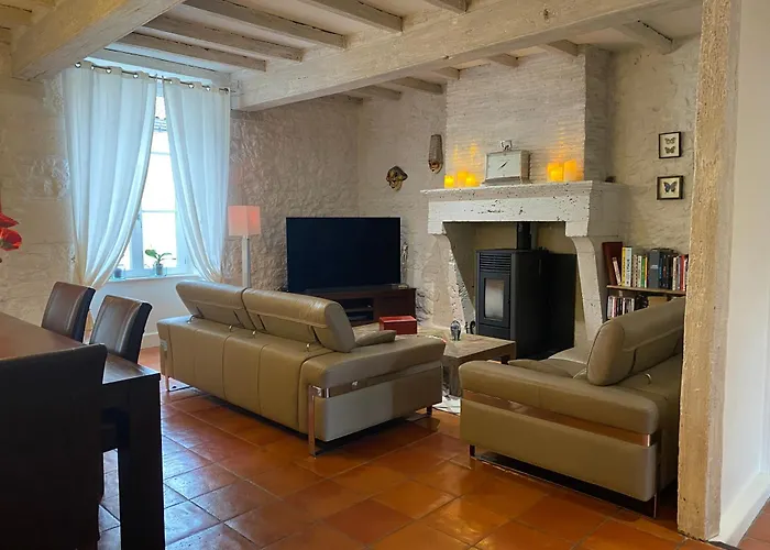 Le Relais De L'ancienne Poste 게스트하우스 *